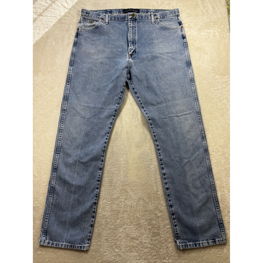 Wrangler Mens George Strait Cowboy Cut Light Wash Jeans 42x34 Meas: 41x34